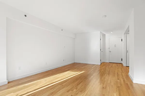 Rented by Stonehenge NYC LLC | media 15
