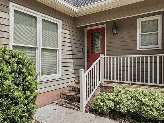 3rd image of 151 Querecho Ln
