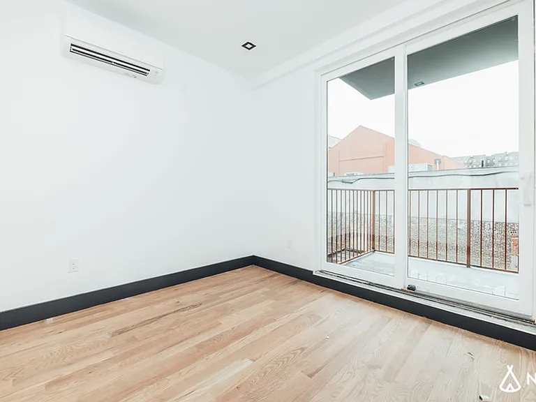 1079 Carroll St #3C — Photo 6