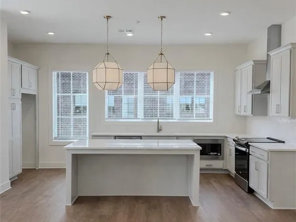 2640 N Mackintosh Ct, Atlanta, GA 30319