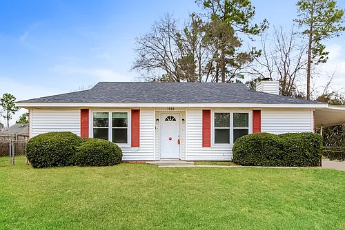 1910 Neptune Dr Photo 1