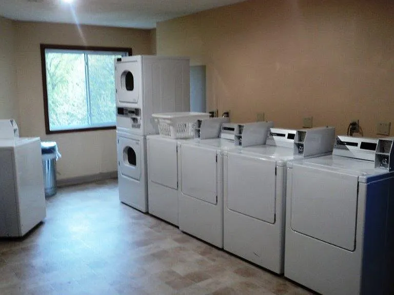 Applewoods Apartments — Photo 16