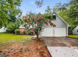 10396 Tara Pointe Dr, Jonesboro, GA 30238