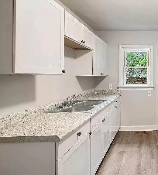 1032 Rodey Ave — Photo 4