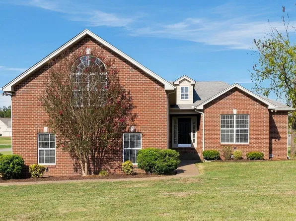 1015 Station Cir, Mount Juliet, TN 37122