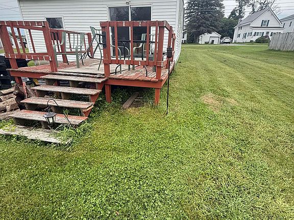 5th image of 12 Maple St