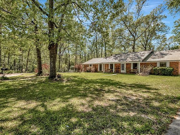 4th image of 1412 Shadybrook Ln