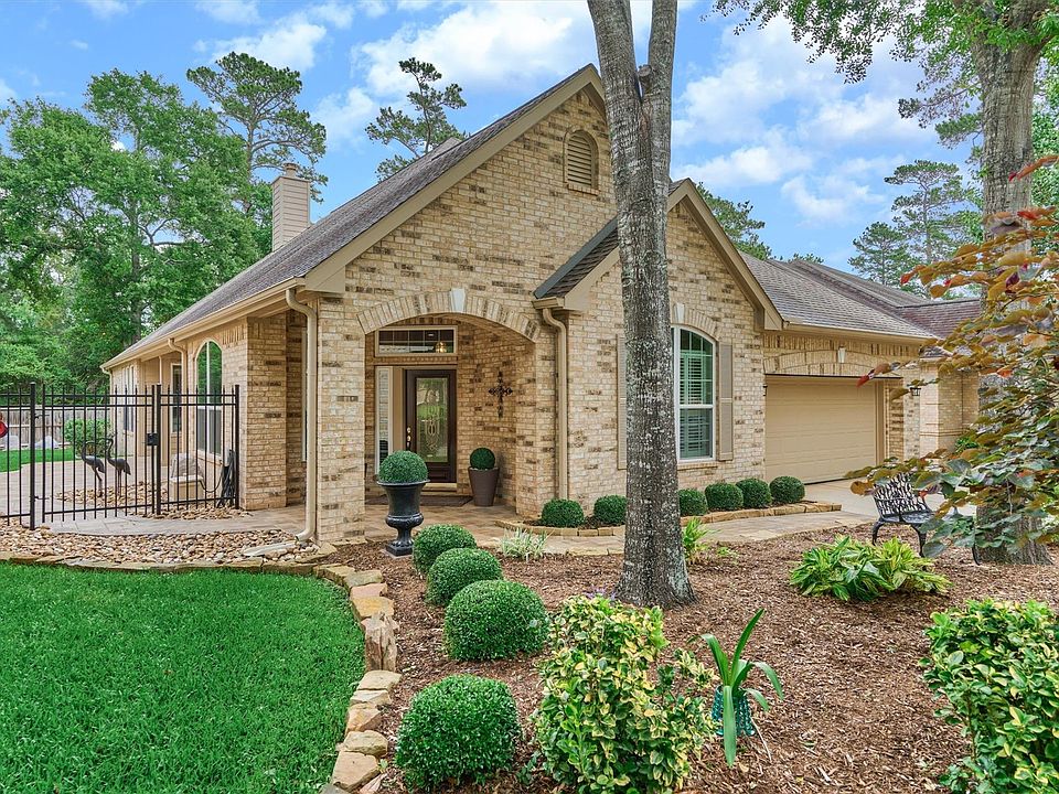 1st image of 18 Coachman Ridge Pl