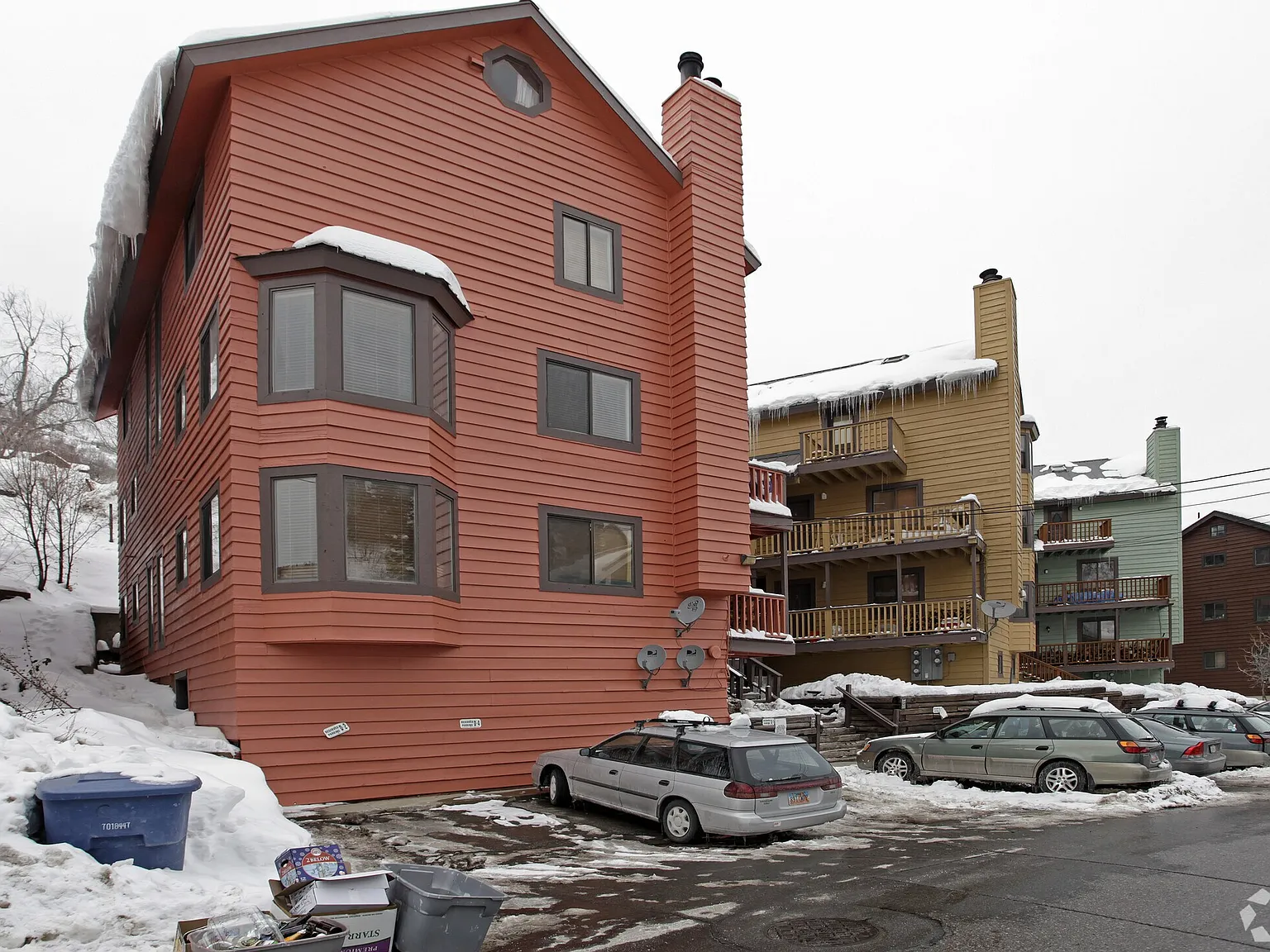 2 bed, 1200 sqft, $2,500 — Photo 2