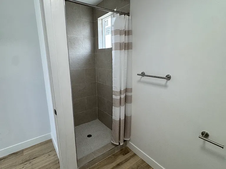 1328 W 87th St #A — Photo 14