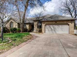2521 W Cynthia St, Springfield, MO 65810