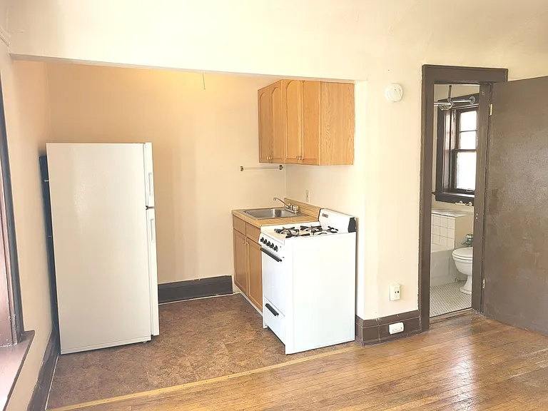 1315 Cass — Photo 7