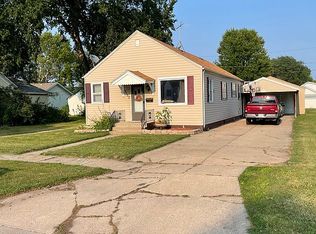 2107 18th Ave, Central City, NE 68826