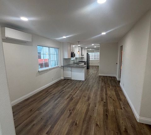 4th image of 197 Nottingham Ave