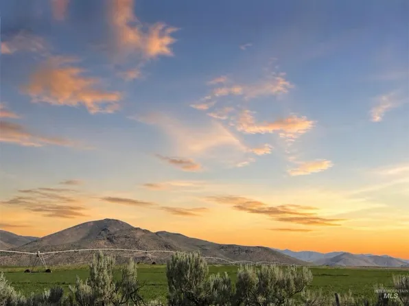 502 Austin Rd, Carey, ID 83320