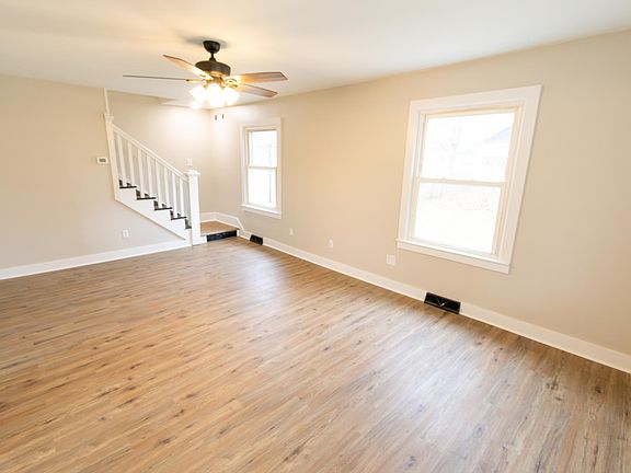 2nd image of 27 Catherine St