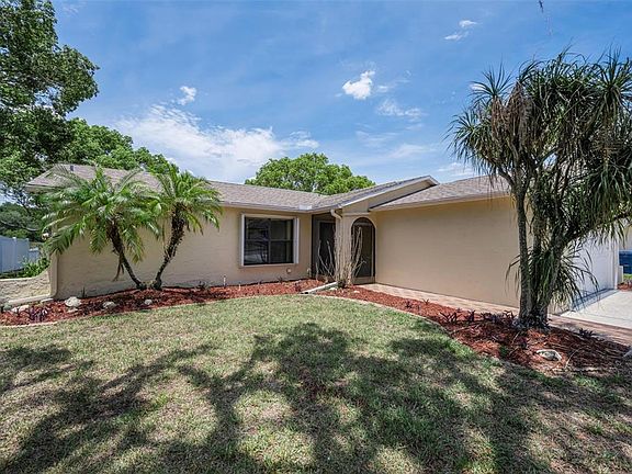 4th image of 12603 Pecan Tree Dr
