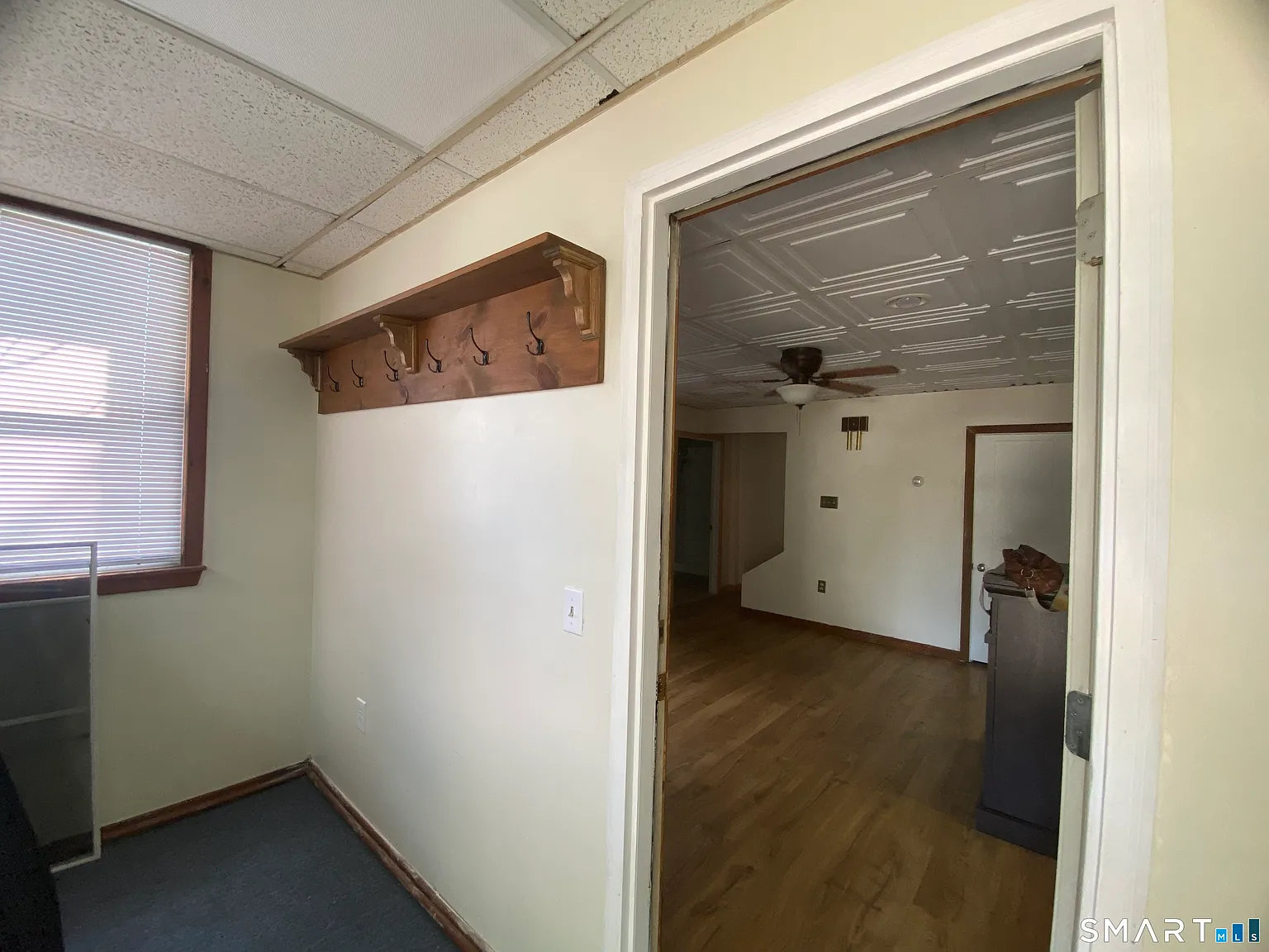 2 bed, 2.0 bath, 923 sqft, $1,900 — Photo 2