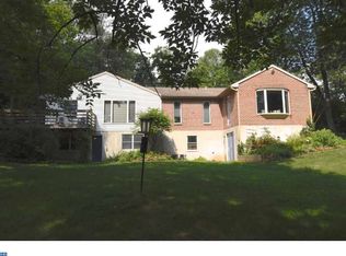 972 Texter Mountain Rd, Robesonia, PA 19551