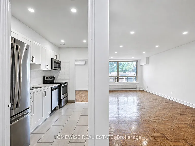 2500 Bathurst St #401 — Photo 11