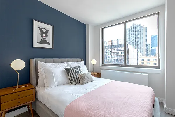 Rented by Greystar | media 5