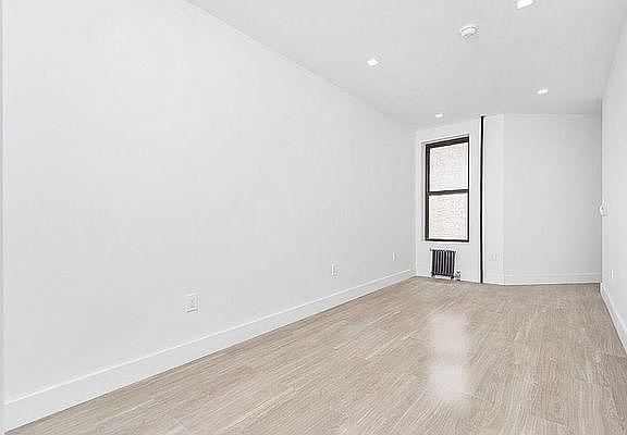 3rd image of 586 Lincoln Pl #4R