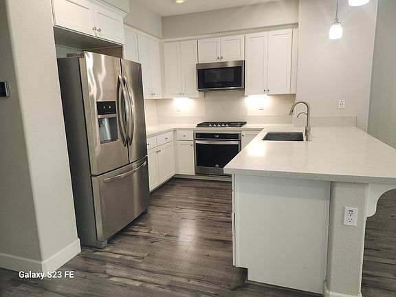3rd image of 1573 De Rome Dr Unit 6