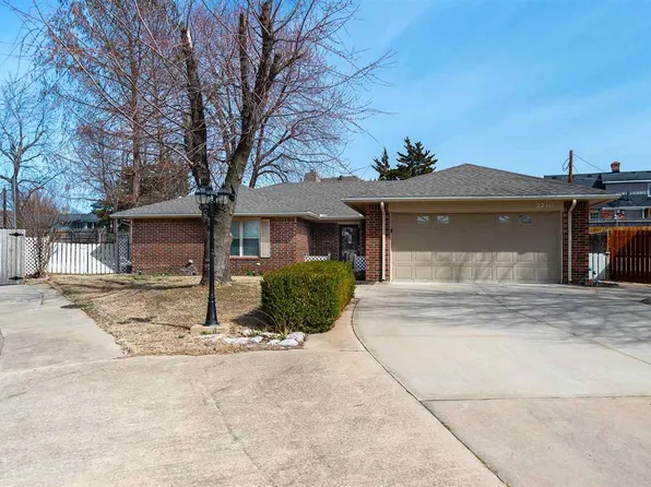 2211 Havenwood Rd, Ponca City, OK 74604