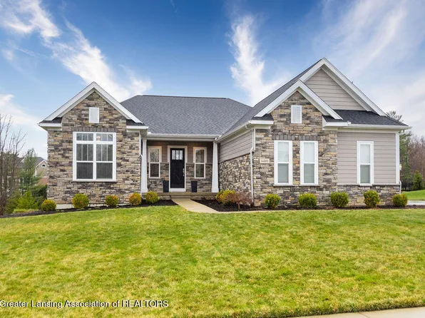 6480 Heathfield Dr, East Lansing, MI 48823