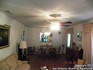 3rd image of 238 Whispering Oaks