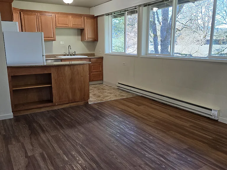 1670 Arthur Pl #1670 — Photo 7
