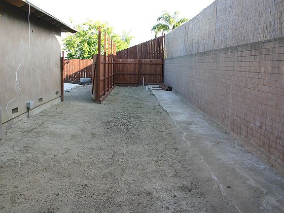 3rd image of 1454 Moon Rd