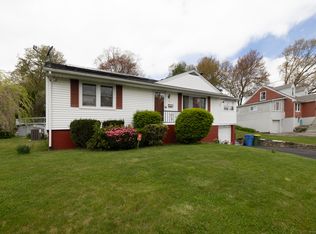 33 Whitewood Rd, Waterbury, CT 06708
