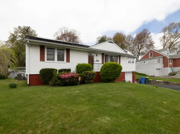 33 Whitewood Road, Waterbury, CT 06708