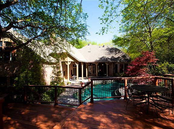 4th image of 2200 Amherst Cir