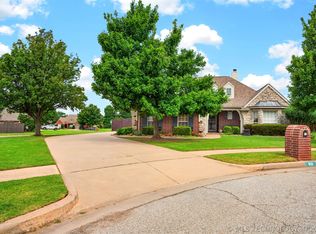 816 W Juneau St, Broken Arrow, OK 74012