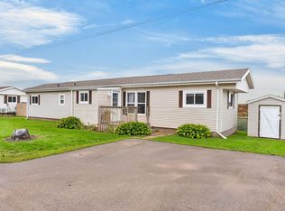 34 Heritage Dr, Cornwall, PE C0A1H5