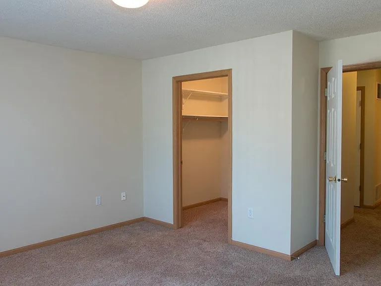 Northbrook Apartments — Photo 67