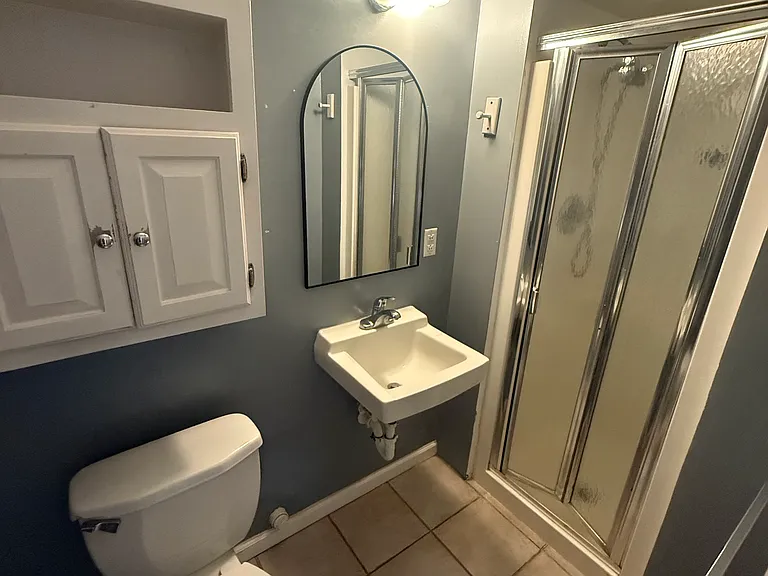 full bathroom