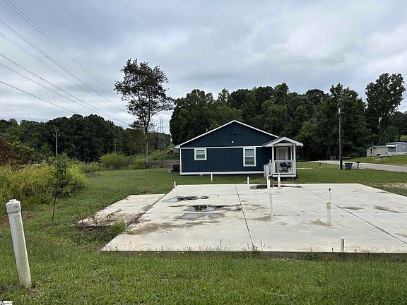 5th image of 125 Overbrook Dr
