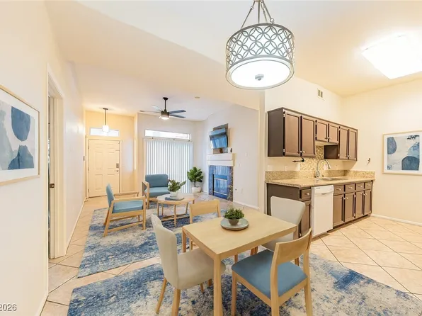 700 Carnegie St APT 1814, Henderson, NV 89052