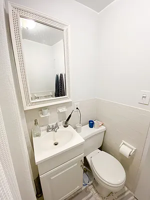 Rented by Urban Real Estate Inc | media 6