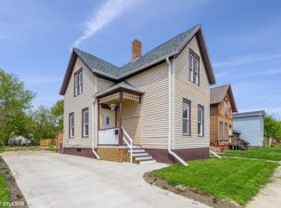 1222 Summit Ave, Racine, WI 53404