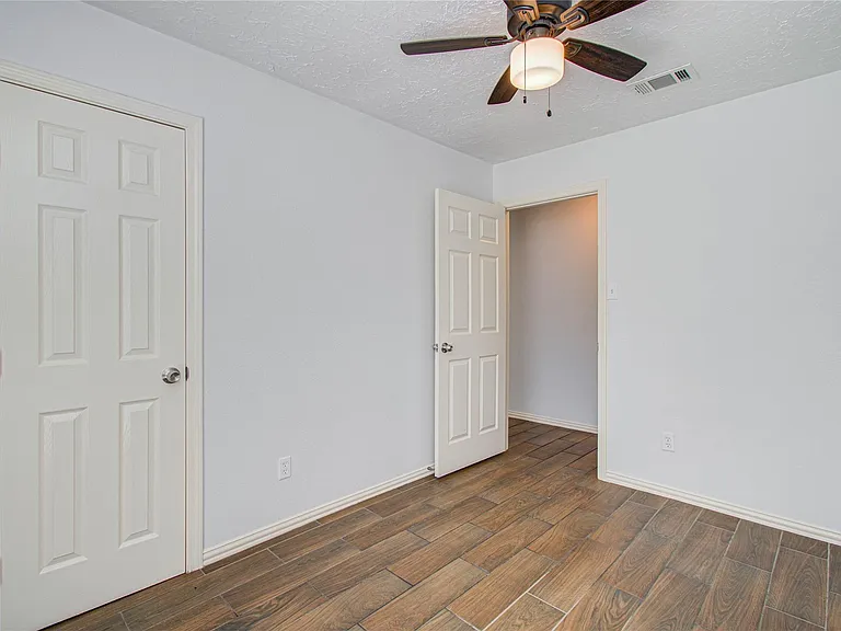 2702 Fir Crest Ct — Photo 16
