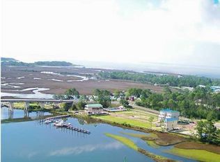 122 Anglers Harbor Ln, Carrabelle, FL 32322