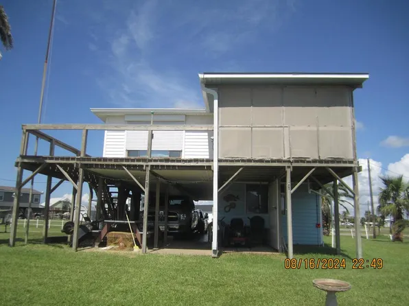 135 County Road 200, Sargent, TX 77414