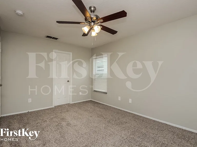 4635 Osceola Point Trl — Photo 9