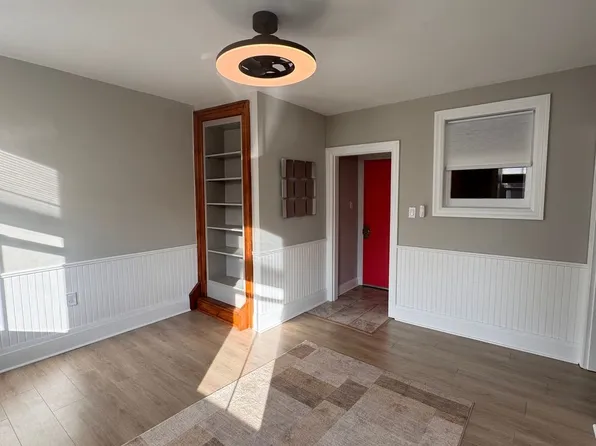 134 Kent St W #1, Kawartha Lakes, ON K9V 2Y4