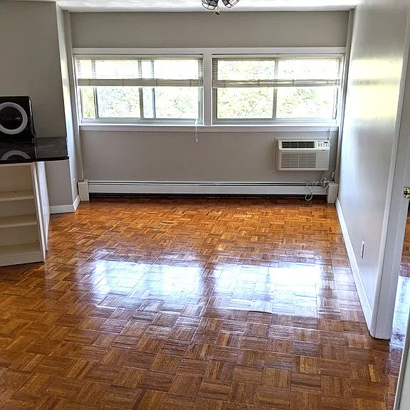 348 Franklin St #4B — Photo 6