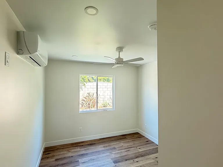 2036 N Primrose Way — Photo 7